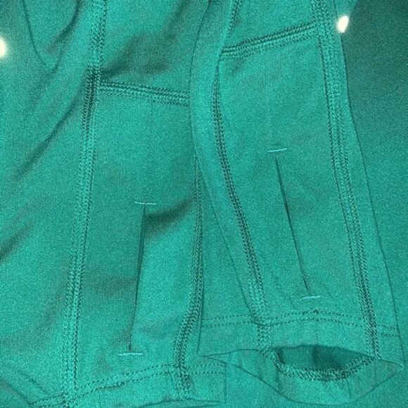 Nike Dri-Fit Green Long-Sleeve Running Shirt W/ Reflective Accents - S - Picture 11 of 11